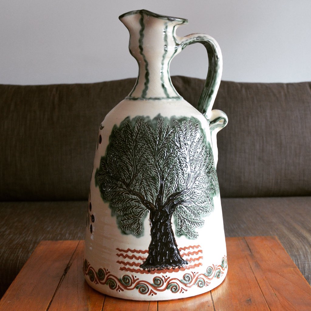 Alcuza from Úbeda Spain. Buy it at TheBotijo.com #decor #decoration #homedecor #homedesign #interiordesign