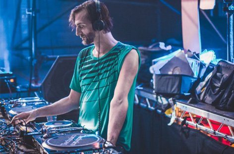 residentadvisor's tweet photo. Mix of the day: Ricardo Villalobos https://t.co/xCkNc8bkOh https://t.co/QemI2PNjlV