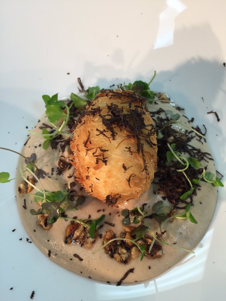 Stokesy_105's tweet photo. A few picture from #DormyHouse tasting menu! #tastingmenu #tasty https://t.co/dWenaYwI9f