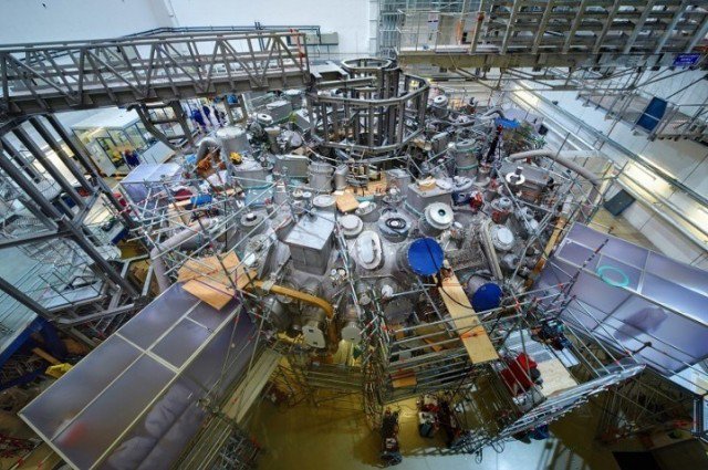 IFLScience's tweet photo. Germany fired up its experimental W7X nuclear fusion reactor yesterday: https://t.co/z9oSWGhAye https://t.co/exSjKymqCm