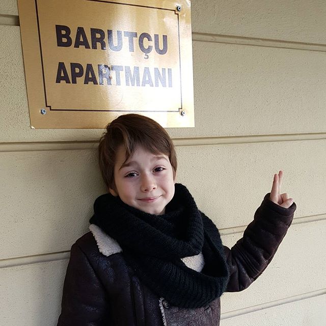 Küçük yıldız <a href="/TursunTibet/">TibetTursun</a> 
32Bölüm parodiligini yapmak,seni televizyonda izlemek çok güzeldi.Başarıların daim olsun