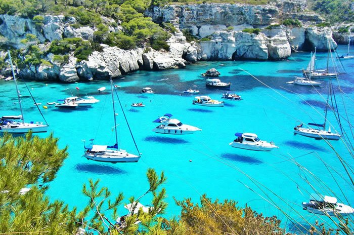 ViajesBye1's tweet photo. Para los que os vais de #vacaciones en #septiembre. #Menorca 7noches 151€ por persona en aptos Blancala. Llámanos! https://t.co/NUAJuzb5o4