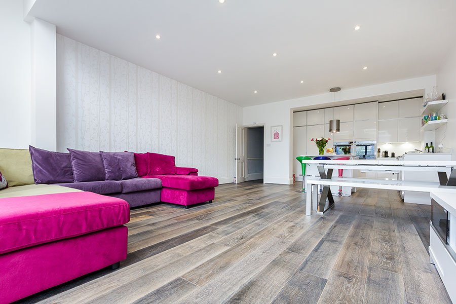 V4Woodflooring's tweet photo. Urban Nature, one of our most popular #woodfloor ranges. Modern styling with a rustic twist. https://t.co/62iVwajDK3 https://t.co/Iswp3Mj4G5