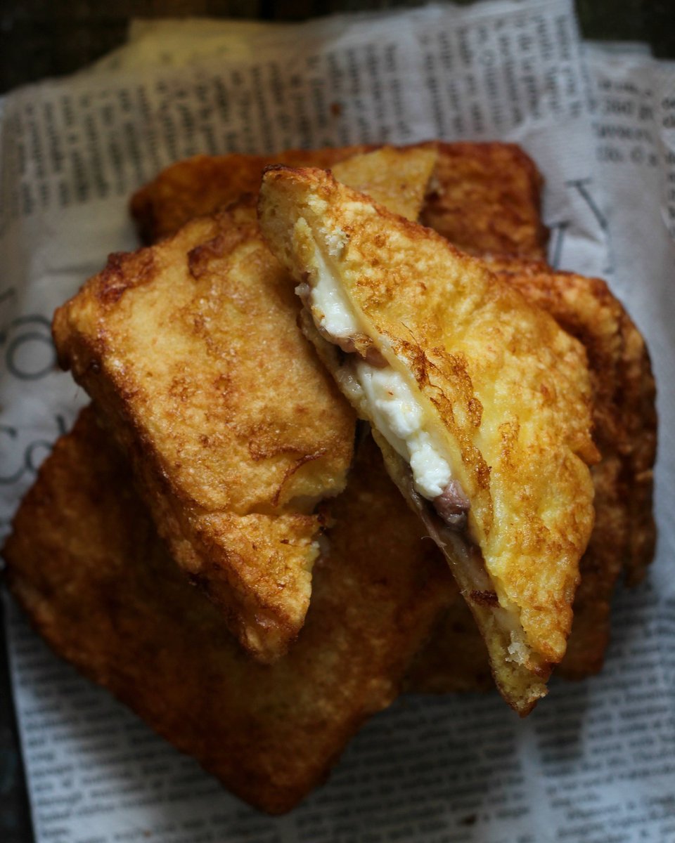 Mozzarella {di bufala} in carrozza
 mieleselvaggio.ifood.it/2016/02/mozzar…
<a href="/MieleSelvaggio_/">MieleSelvaggio</a> <a href="/iFoodit/">iFood</a> @streetfoodsf <a href="/Food/">Food</a>