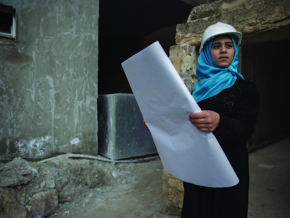 RESCUEorg's tweet photo. All girls deserve the right to dream. Let's make sure Syrian girls have bright futures. RT to #SupportSyrians https://t.co/feBCGOzzjN