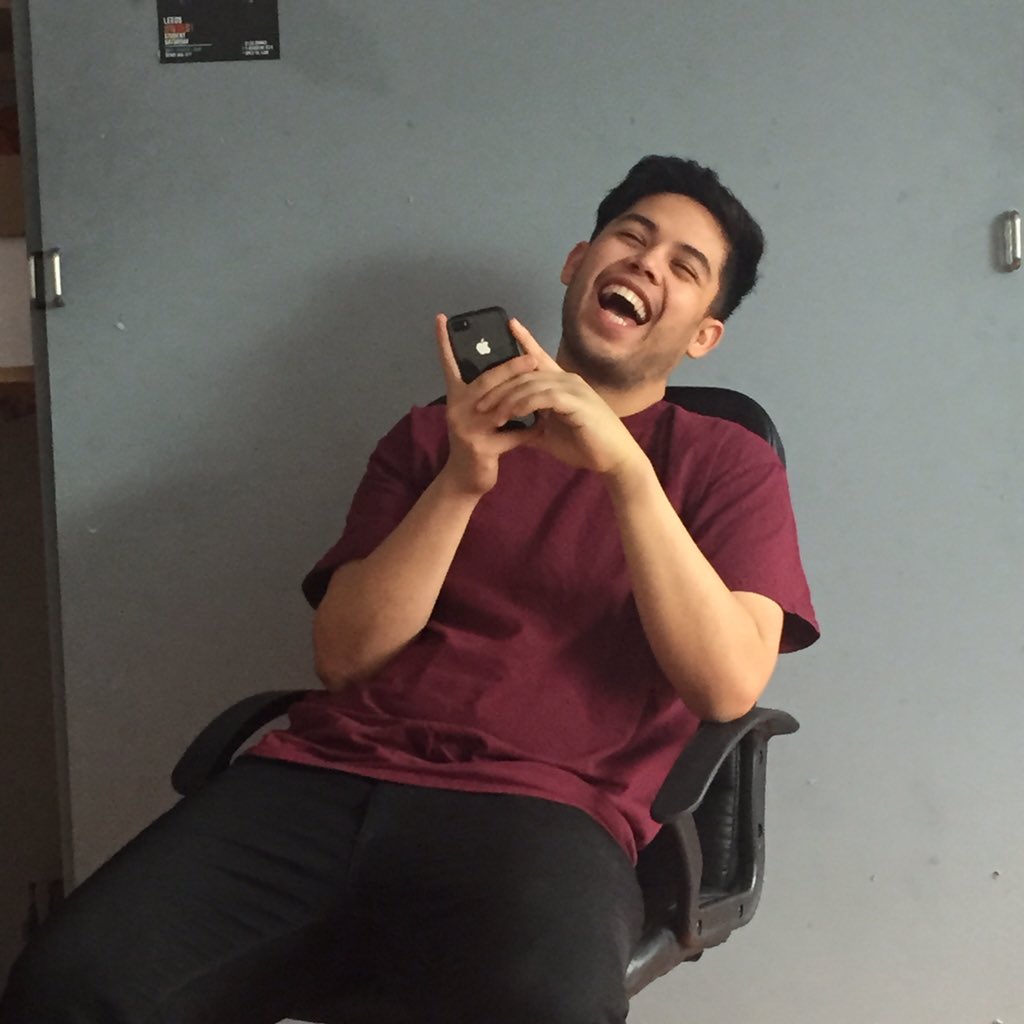 LloydHines91's tweet photo. Leeds favourite Filipino is in high spirits ahead of MiNT Warehouse this evening. #mintsessions #huxley #asianglow https://t.co/c58q4oSvF3
