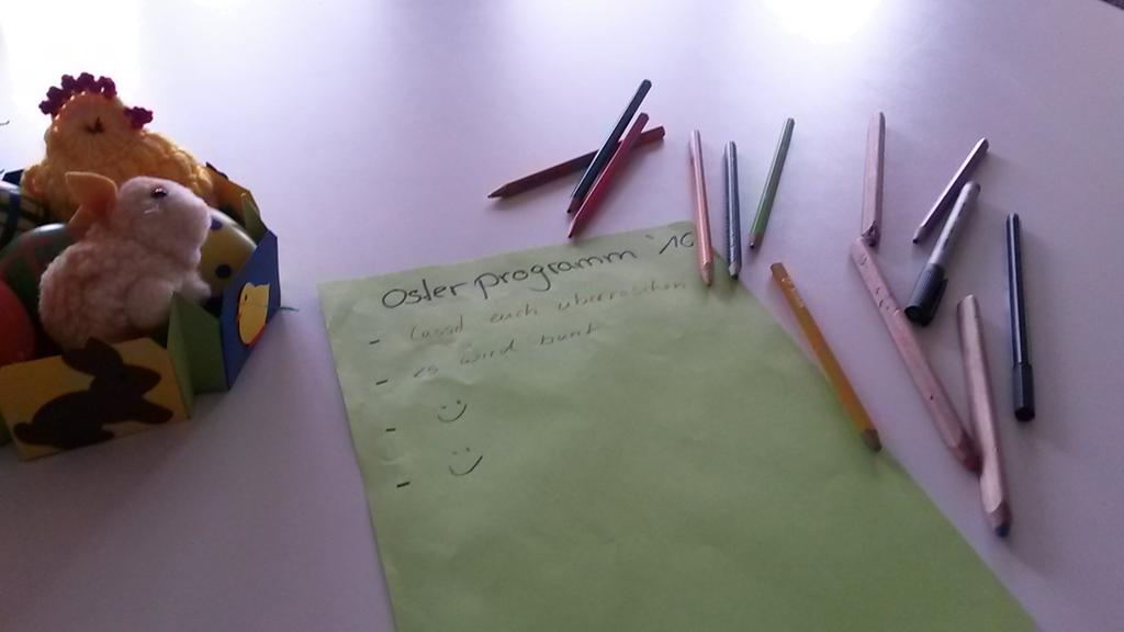 djh_wangerooge's tweet photo. Wenn anderswo #Karneval gefeiert wird, arbeiten wir fleissig am Osterprogramm :) #eswirdbunt #Wangerooge #Ostern https://t.co/XUHvwTdqTd