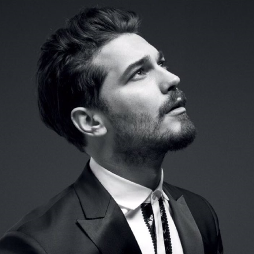 diladizi's tweet photo. "EKRANLAR''da " Özlediğinin İSİM  #ÇağatayUlusoy #SerkanÇayoğlu

SERKAN ÇAYOĞLU : RT

ÇAĞATAY ULUSOY : FAV'a https://t.co/vXo1wHDgd6