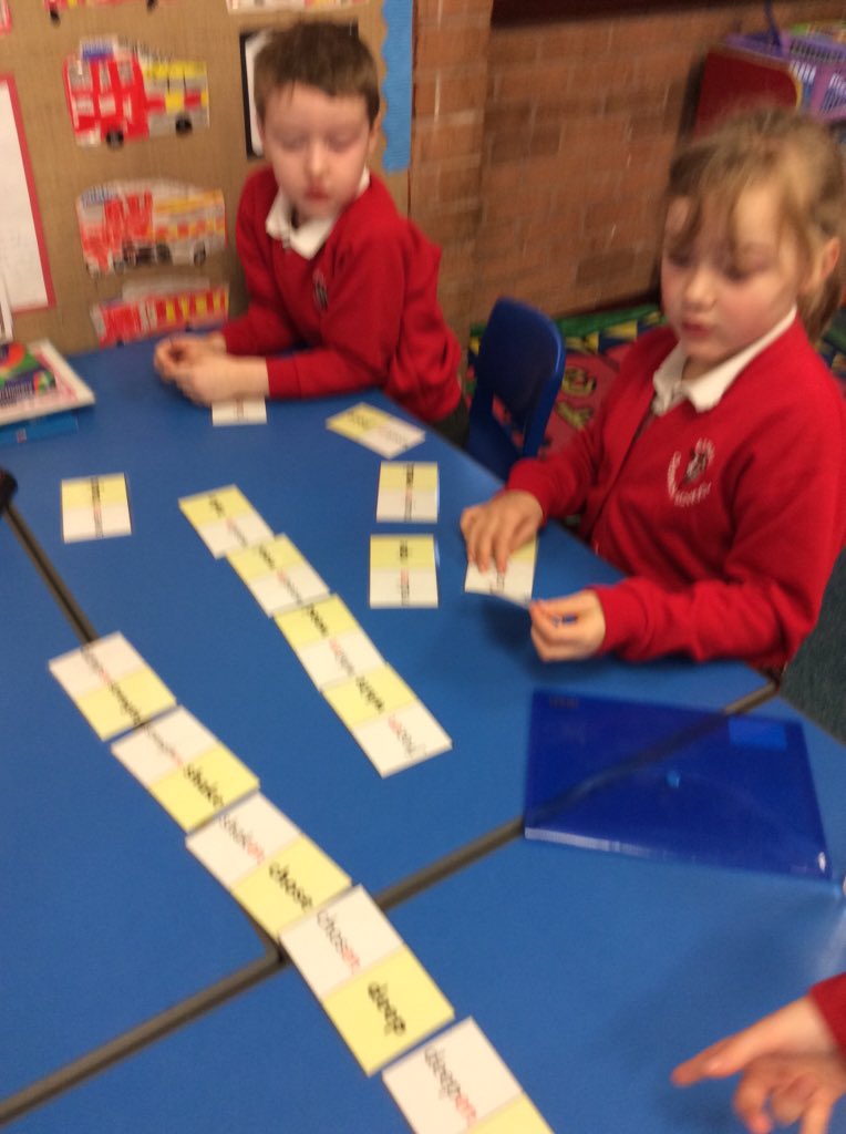 Class2Aspull's tweet photo. In letters and sounds we are learning to use suffixes.#loopgames https://t.co/fLTFGUT6LK