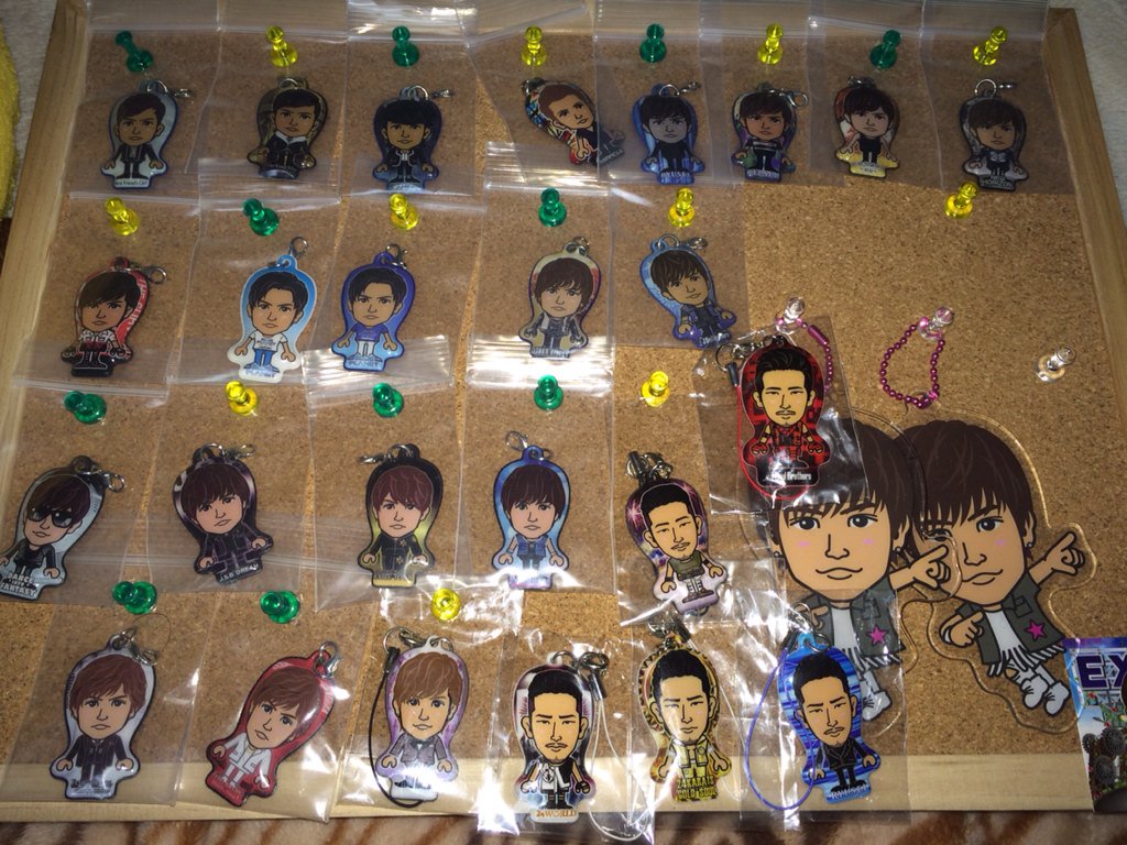 water15official's tweet photo. 写メのクリーナ全部お譲りします。早い者勝ちで欲しいものを明記して、希望額書いて
RTした後にDMください。

DMのみ。安売りしてません。
NAOKIレアも全部売ります https://t.co/U5Fa0lv4XA