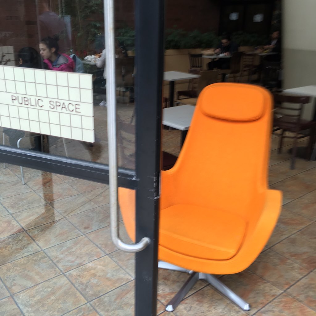 MatchmakerCafe's tweet image. Save this chair! brought it to 1991 Bway as initiative for NYC's public space. Corp owners threatened me. #DNAinfos