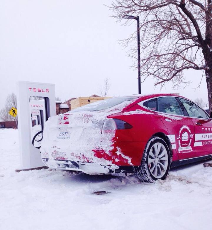 Tesla's tweet photo. Just 2 yrs ago we Supercharged our way across NA for the 1st time. Since then 500+ new stations opened globally #tbt https://t.co/N9yiZ5YfYE