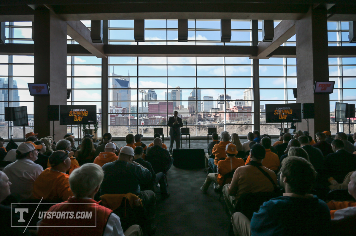Vol_Photos's tweet photo. Thanks for a special day in Nashville spreading the Big Orange love! #TSD16 https://t.co/xWuv2CoJ9J