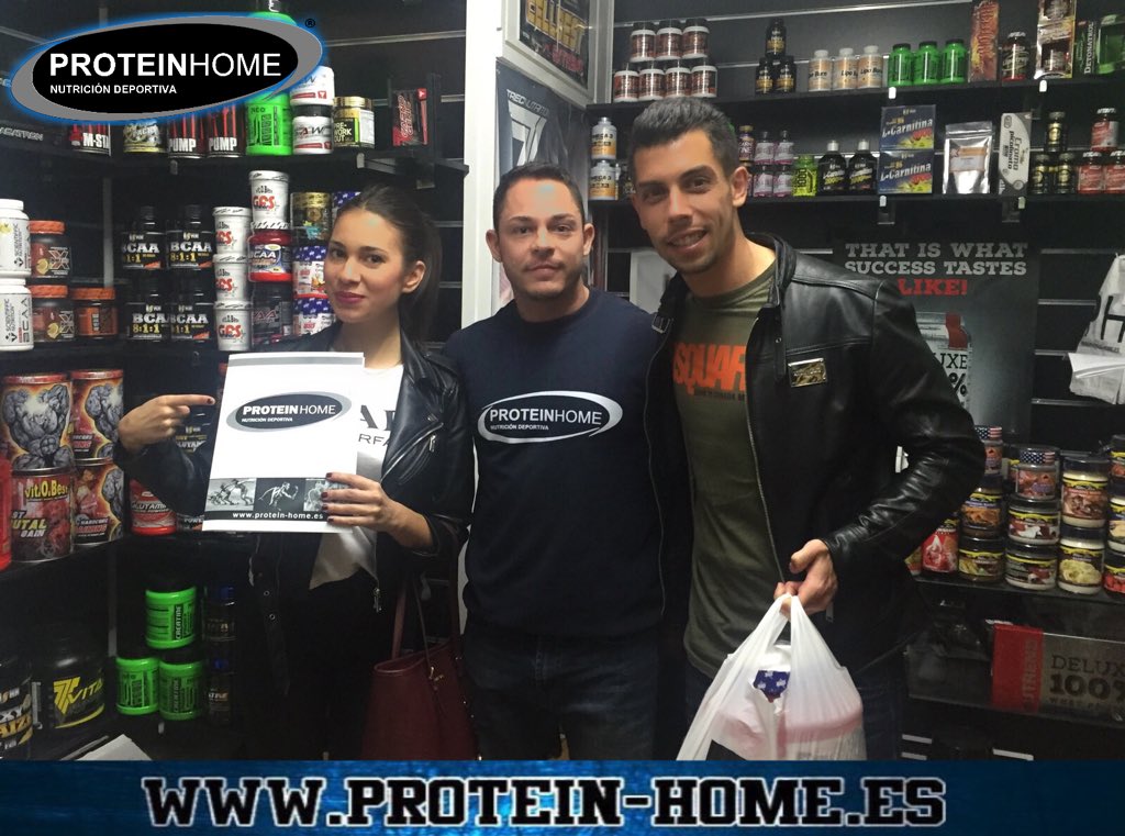 ProteinHome's tweet image. Grata sorpresa, Carlos Caballero, jugador profesional del Córdoba CF, nos ha elegido su tienda de confianza. PH !