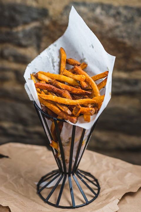 nycsugarfreak's tweet photo. Nothing hits the spot like an order of fries! https://t.co/JUtLXIvvRQ