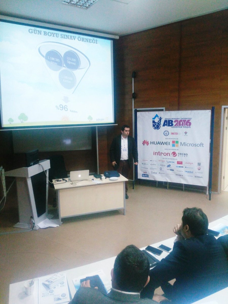 Akademik Bilişim 2016'da Yükseköğretimde Uzaktan Sınav isimli sunumu Cem Atacık gerçekleştirdi. #ab2016