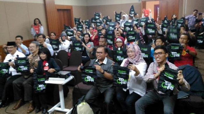 Ingat 21 Februari 2016, Pakai Kantong Plastik Bayar Rp 500 dlvr.it/KQ7P3w