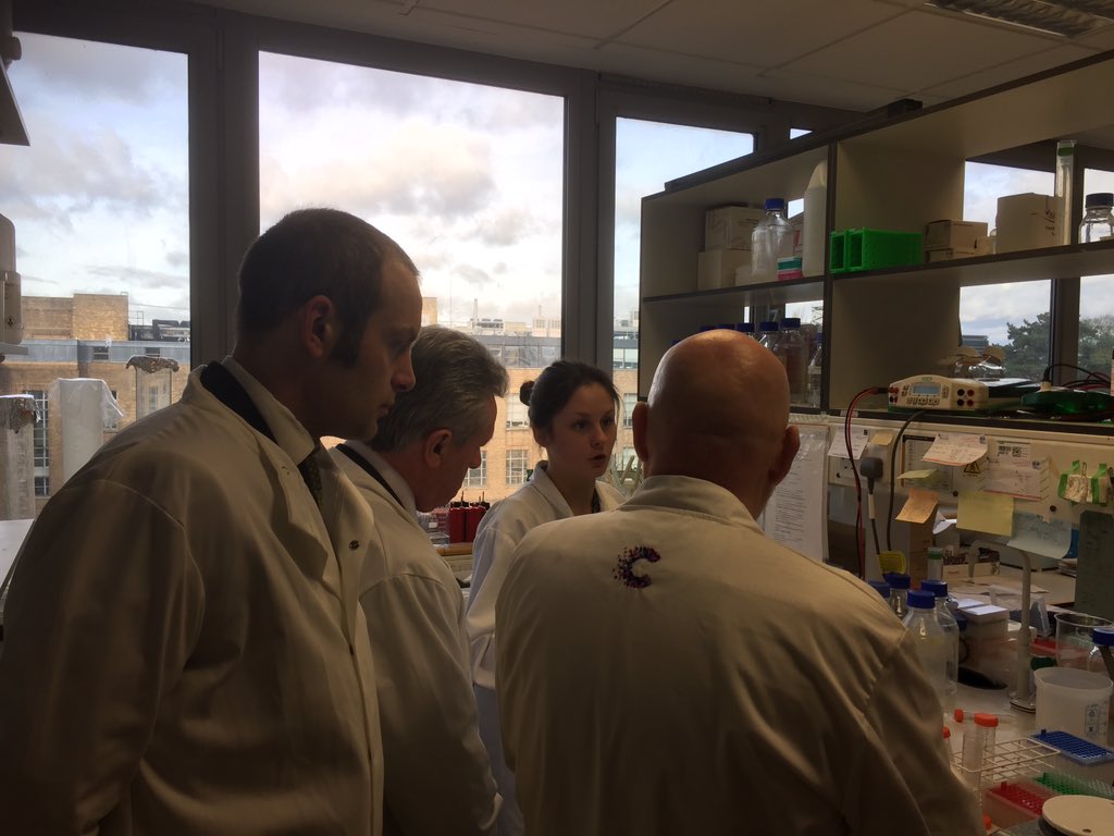 MarkLygo's tweet photo. Thank you @CRUKOxford for the Lab tour @VanCllrvcoulter @OxfordCity #ADayToUnite https://t.co/9axxINljiH