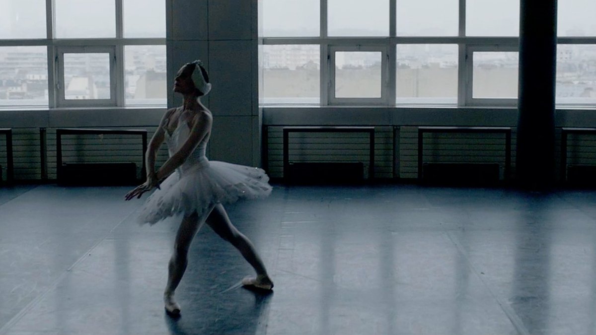 As #BenjaminMillepied steps down as artistic director, a look inside the #ParisOperaBallet bit.ly/1PkBsci