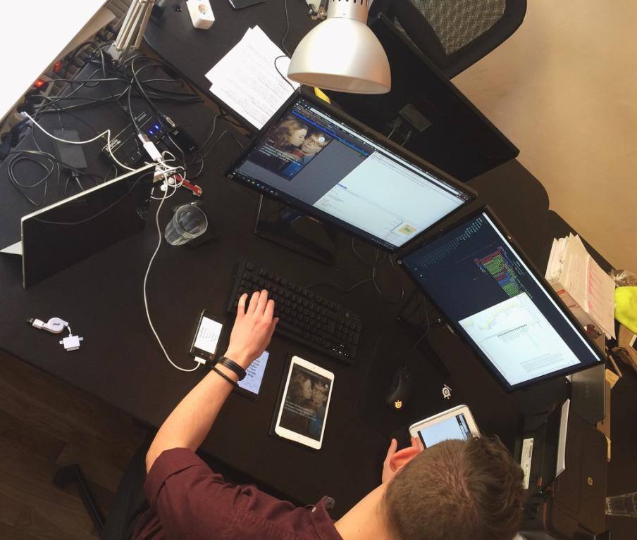 PandiWeb's tweet photo. 7 skærme - 1 website! #pandiweb #grinding #officelife #startuplife https://t.co/3ZZFqgp0kY