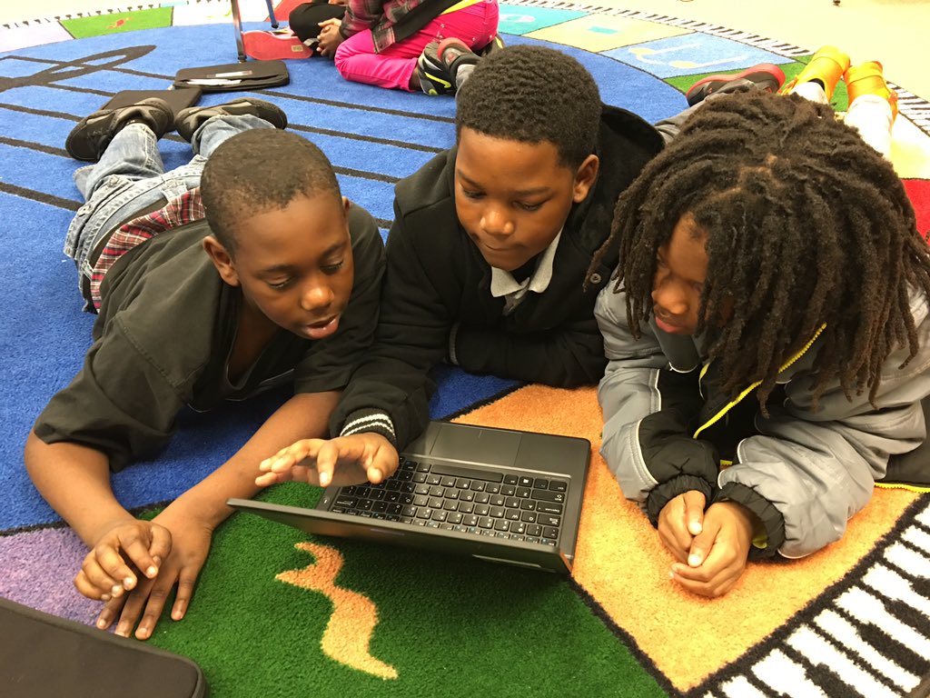 SandelMusic's tweet photo. 5th-graders used their new laptops to sign up for an acct at https://t.co/J9zHbSRcyz. @QuaverMusic https://t.co/tr0rNG3V2W