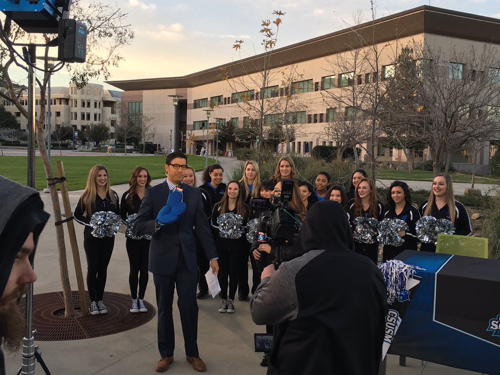CSUSMcougars's tweet image. @CSUSM_WBB &amp;amp; @CSUSM_MBB about to be live on @fox5sandiego at 7:15 AM! #csusmhoops