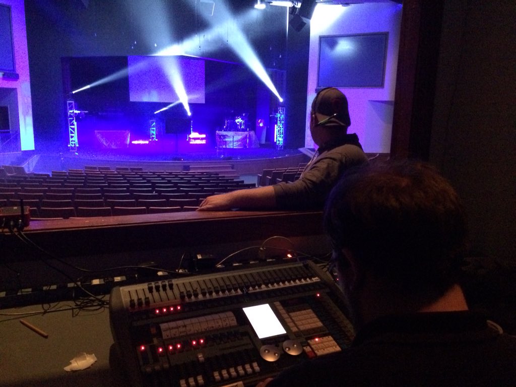 DVDProductions's tweet image. Come check out @farhillschurch&apos;s Super Bowl service this weekend!