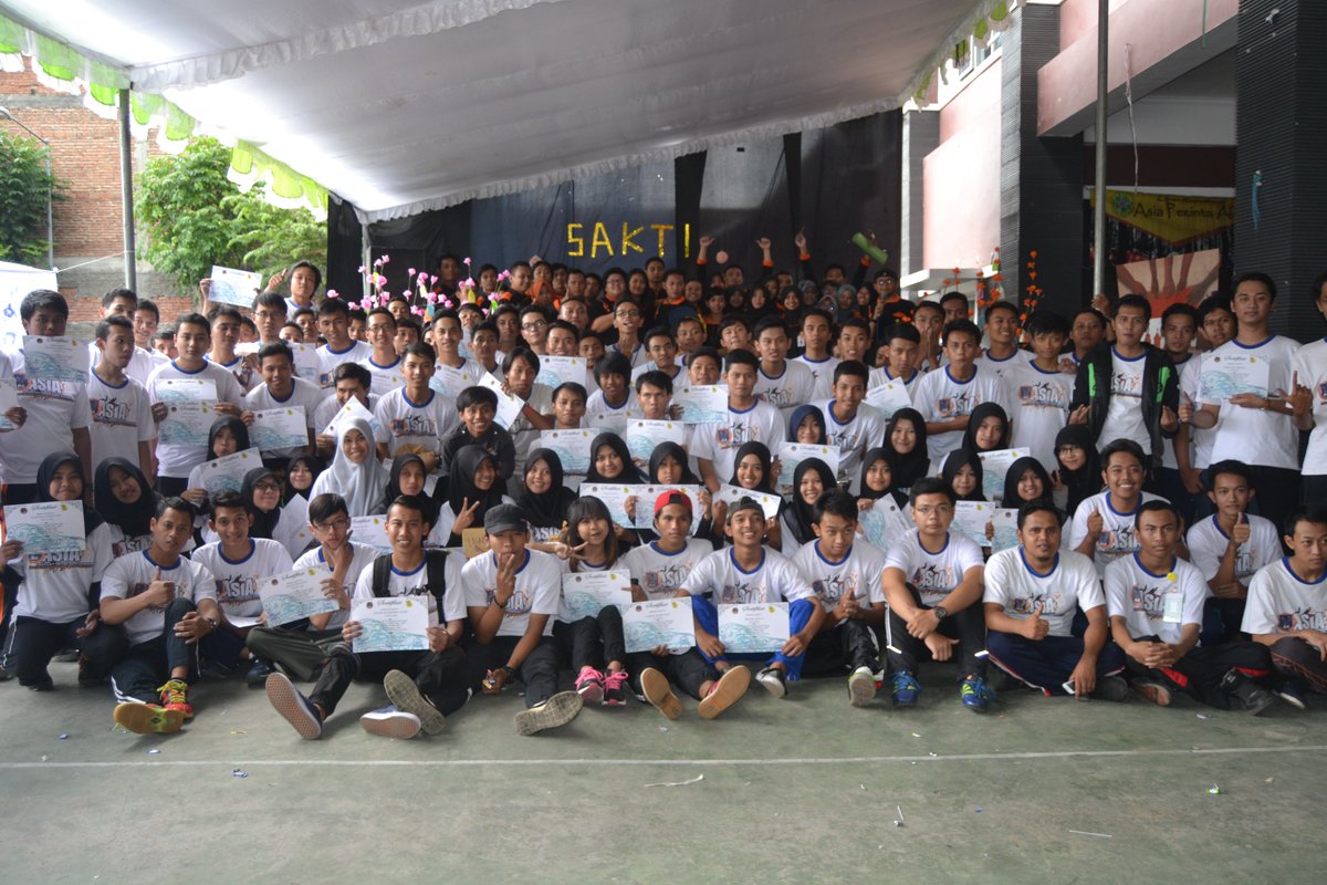 poipapoii's tweet image. #HMP #OSPRO #STMIK #ASIA #MALANG #2015 @SAKTI_Asia @STMIKSTIEASIA @mahasiswaasia