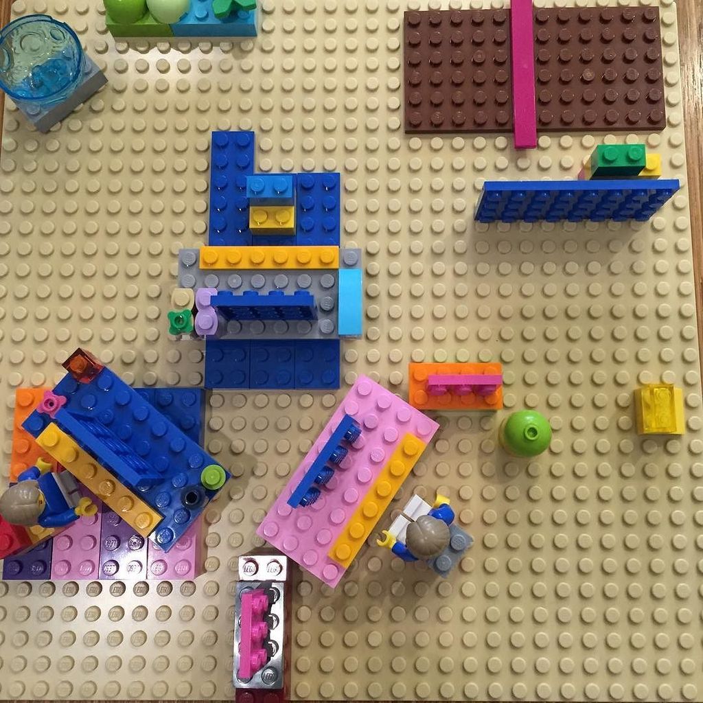 DesignRambles's tweet photo. My creation for the perfect workspace for Salim #designthinking #workshop #icemobile @icemobile by tanyade26 https://t.co/GNwwB2Z5c1