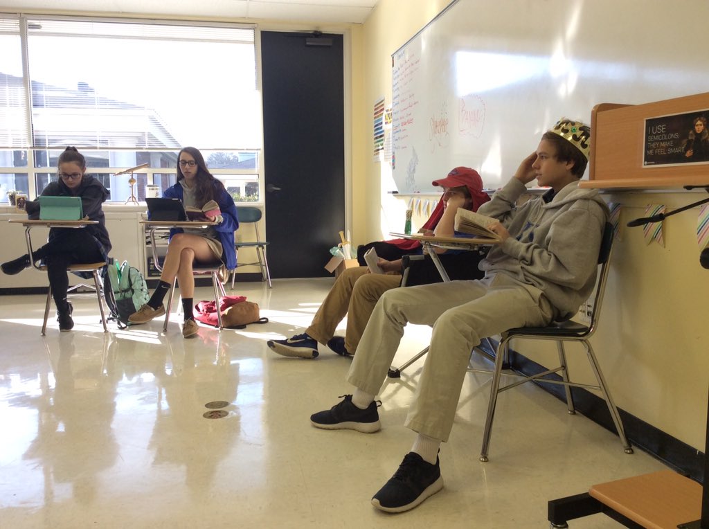 PrinceBga1's tweet photo. What a great day of acting in this class #iambicpentameter https://t.co/x0mMav6Toe
