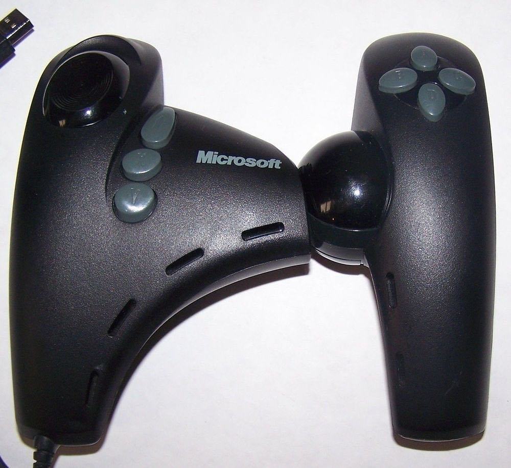 OfficialPCMR's tweet image. The sidewinder dual strike! How much did you want one back in the day? #tbt #throwbackthur… ift.tt/1K0z9yc