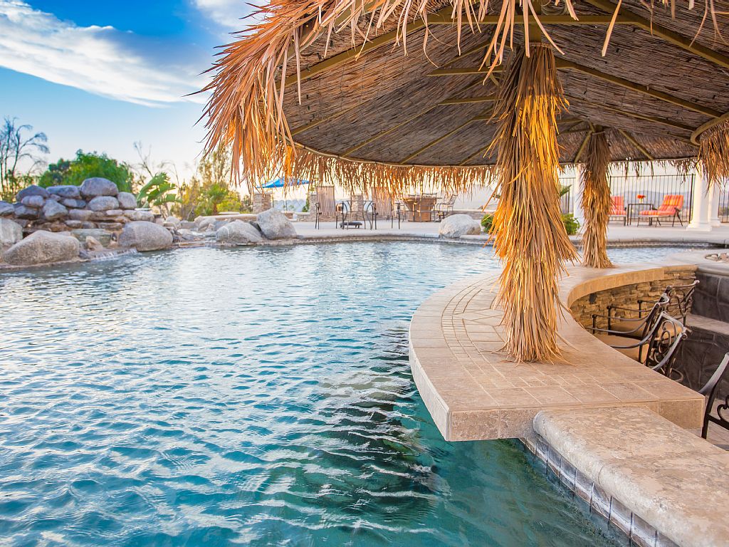 VIPTemecula's tweet image. #springbreak Your own private oasis. Sleeps 20. Contact us to plan your complete Spring Break itinerary! #Temecula