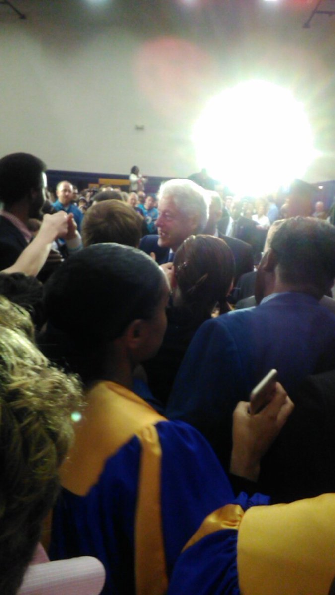 Israelite1995's tweet photo. Some up close  pictures from last night! I also got to shake his hand!!
#AllenUniversity #BillClinton #HilaryClinton https://t.co/slIvVd7cYm