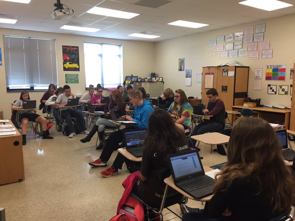 breneduggins's tweet image. EDHS English Classes learning with Chromebooks #learningwithtech #EDHSEagles @dcsnc
