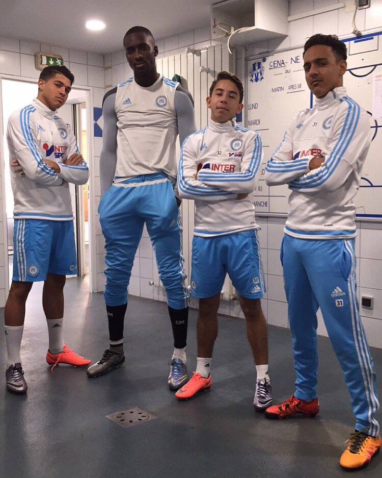 Doria - [Saison 2015-2016] Les Minots de l'OM en CFA - Page 2 CaY_6C1W4AAuc7V