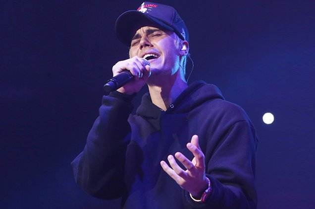 billboard's tweet photo. 2016 #GRAMMYs add Justin Bieber, Chris Stapleton, Pitbull, Alice Cooper &amp; more as performers https://t.co/OOuETzhDac https://t.co/TqGCbGO9j2