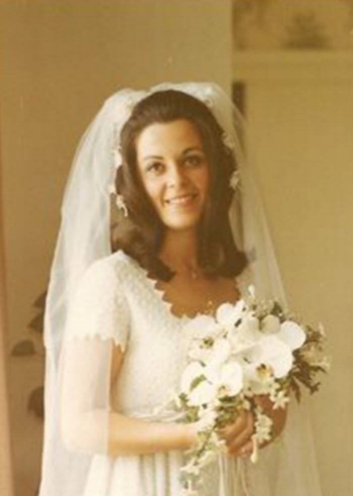 ethos_bridal's tweet photo. We've been serving Alberta since 1971 with a dedication to style, elegance and value. https://t.co/p13XUnQiTn