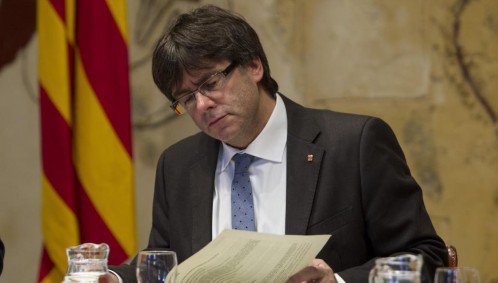 larazon_es's tweet photo. Puigdemont cobrará un 84 % más que el presidente del Gobierno de España  https://t.co/Xpu8nEfrEH
#Cataluña https://t.co/i8oZaXTfZv