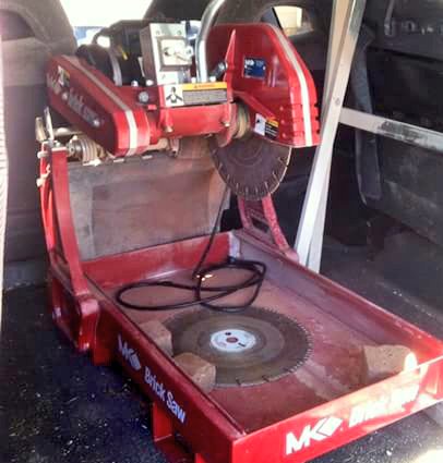 stoneworksmi's tweet photo. #mk2000 #bricksaw right tools for the job make things go a little smother 💪 https://t.co/FJ4hFpIjFY