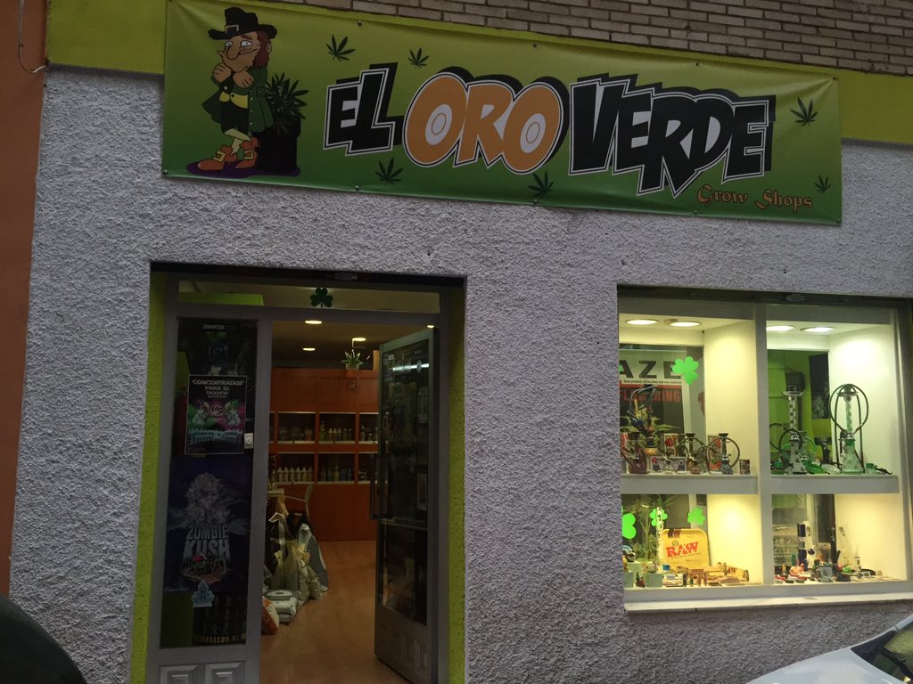ElOroVerdeGrow's tweet photo. Al mal tiempo, buenos humos!! https://t.co/vZpQResWVK