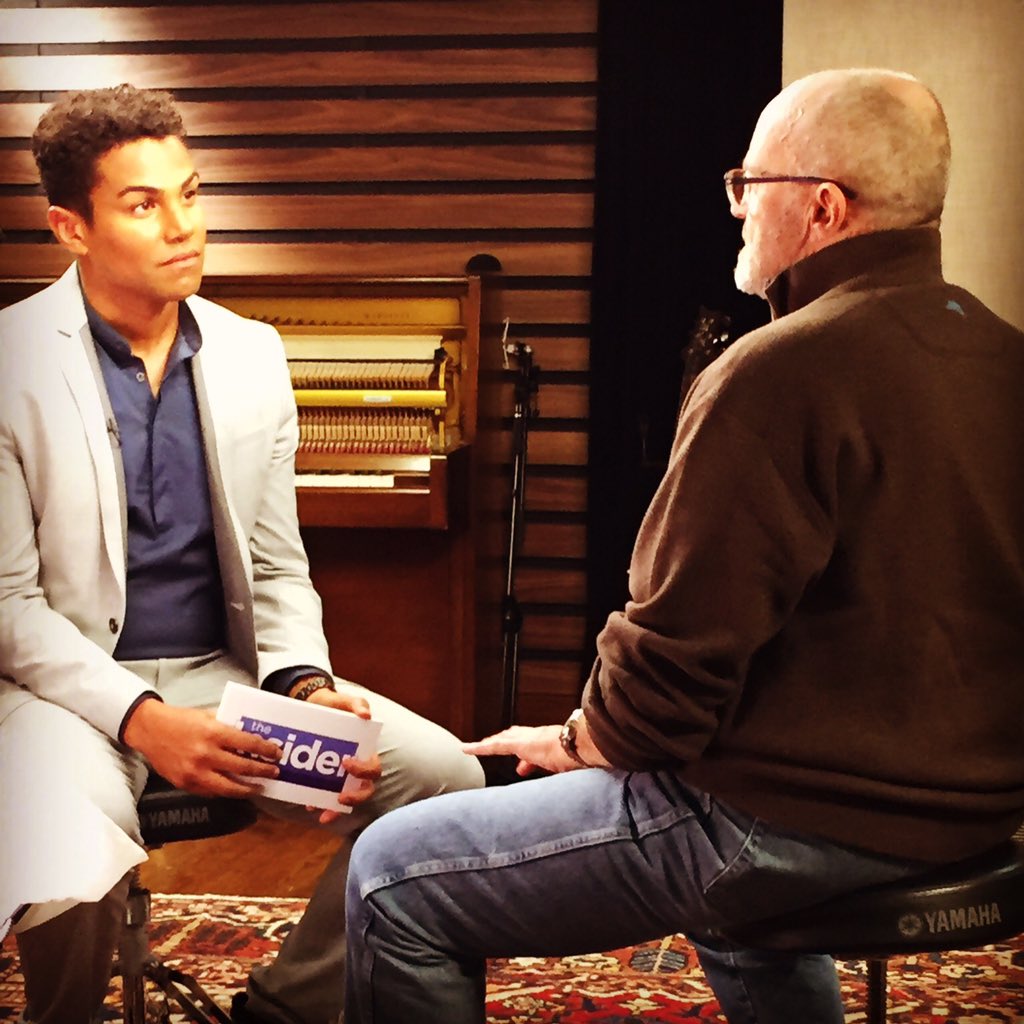 TJ Jackson is an interviewer for The Insider now? Lipstick Alley