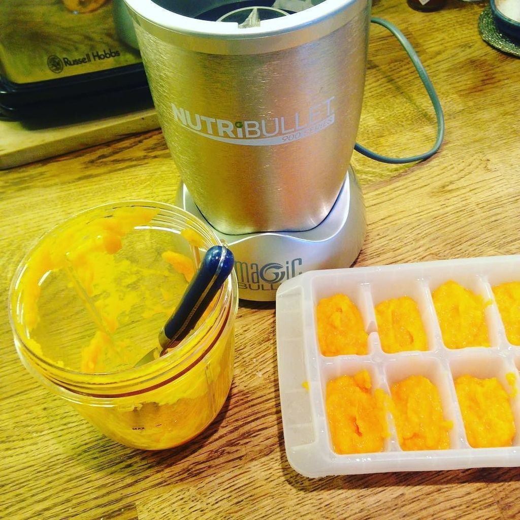 NUTRiBULLETFans's tweet photo. A touch of #weaning going on, using the #nutribullet sooooo #quickandeasy #annabelkarmel #organic #carrots #babyfoo… https://t.co/GGAnKHrmYw