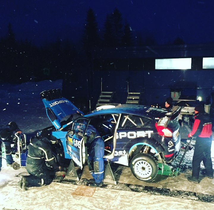 WRC: Rallye Sweden [11-14 Febrero] CaYmgbHW4AILe7C