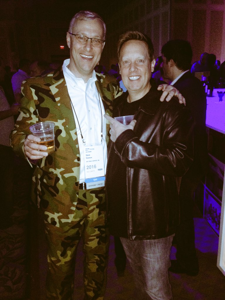 Ran into <a href="/SteveRisseeuw/">Steve Risseeuw</a> at #FKOM2016 concert-guess which one of us runs #SAP's Defense Sales business? ;) #NoLimits