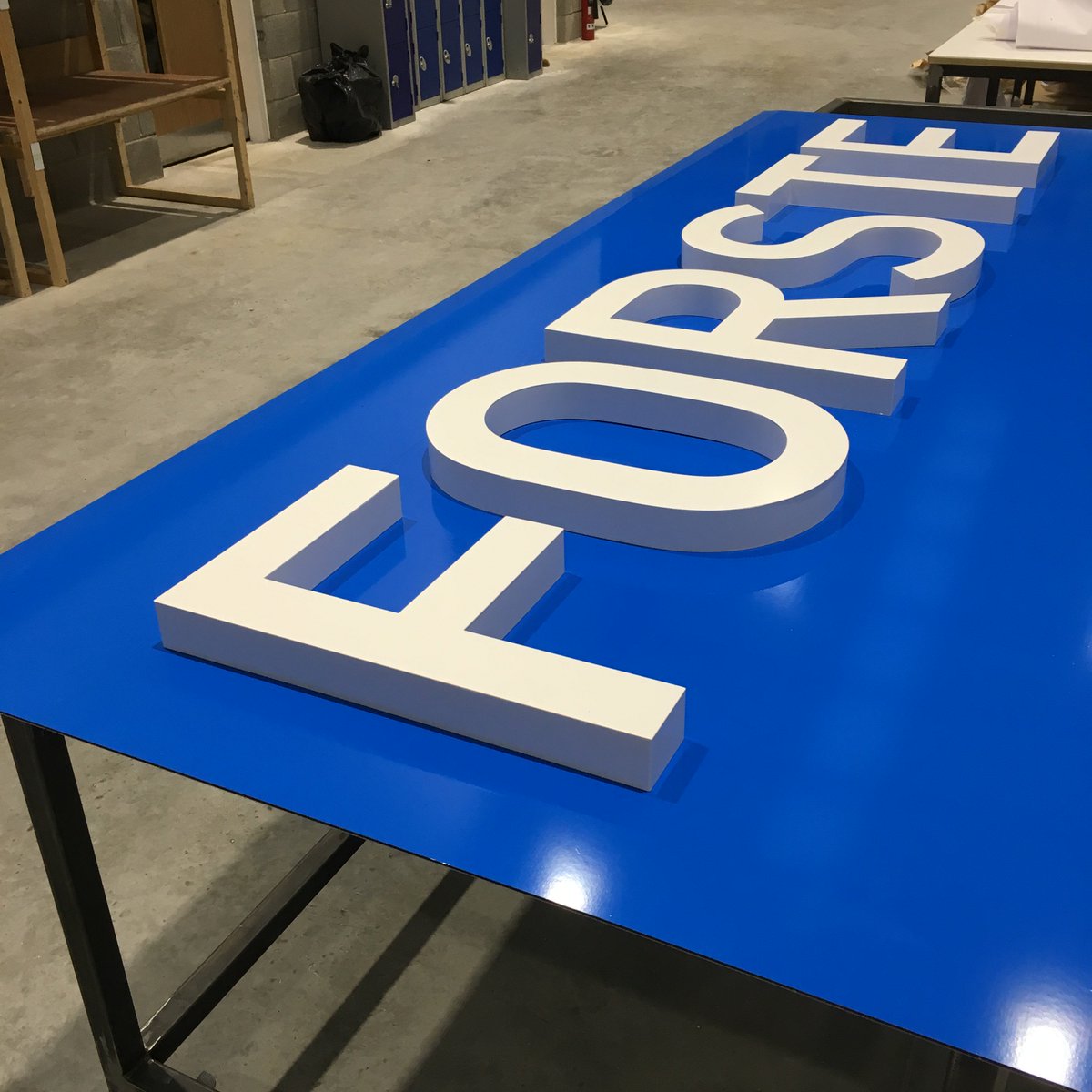 TRADE-LETTERS.COM tweet media