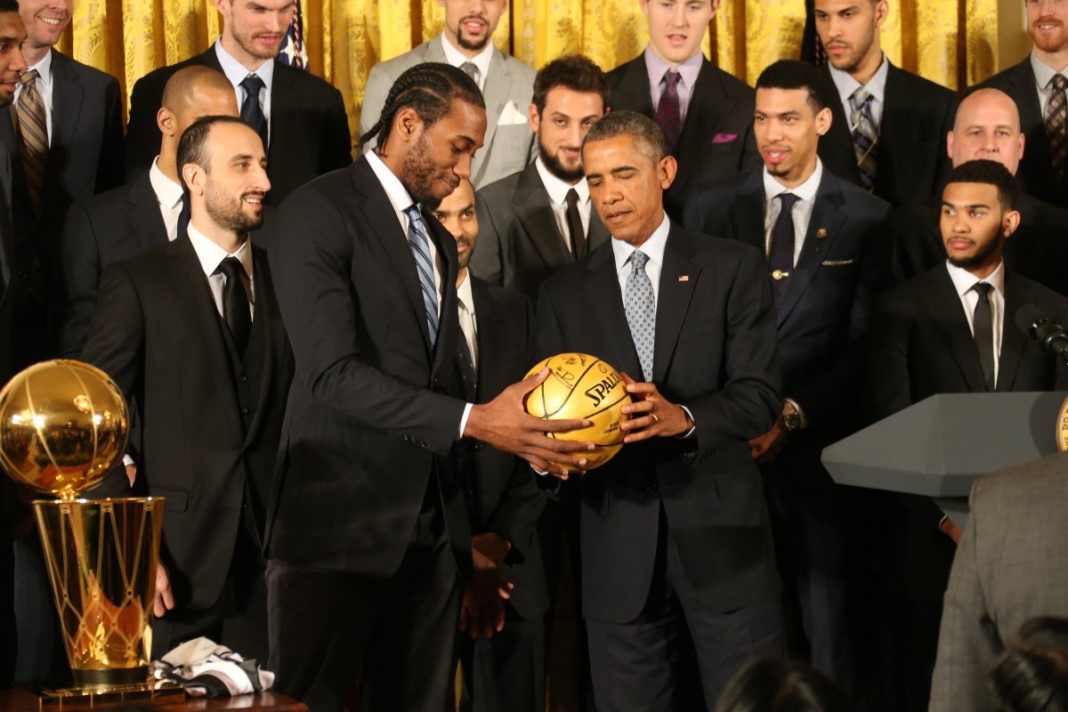 NBA's tweet photo. Throwing it back to previous championship visits to The @WhiteHouse! #TBT https://t.co/KiZZMVNpA7