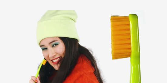 Curaprox_UK's tweet photo. #expressyourselfwithcolour, Curaprox 5460 colour that is! https://t.co/ARvG4qqy5k