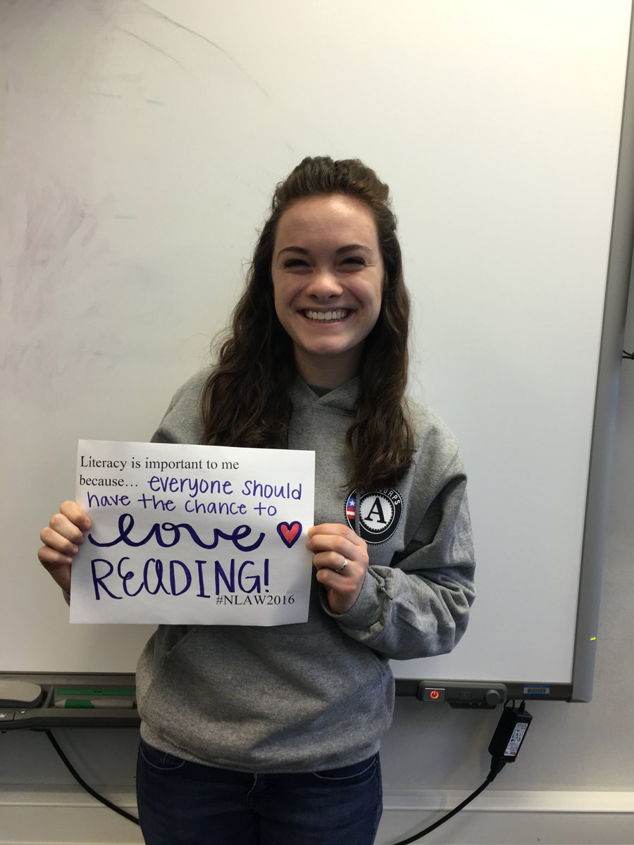 ReadWriteAct's tweet photo. Our America Reads tutors work hard to make sure their students enjoy reading! #whyliteracymatters #NLAW2016 https://t.co/6FVfvlcnay