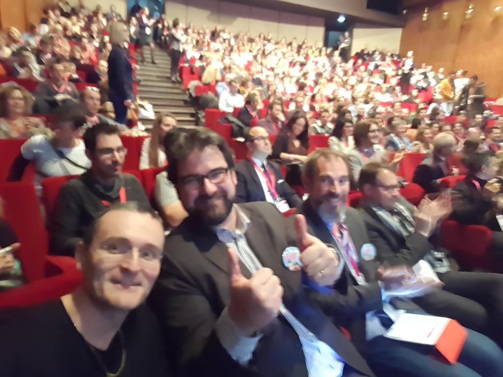 Bon , ça commence quand la conférence Grand témoin ? Nous on est prêts <a href="/artiref/">Thomas Yung</a> <a href="/dublanchet/">Ludovic Dublanchet</a> #vem7