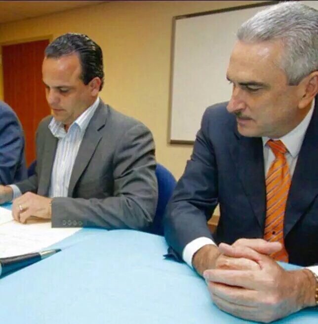 RedNewName's tweet photo. #ConFuerzaProgresista🌴 #AlProgreso⭐
con Experiencia⭐ y Madurez⭐ @pnp_pr 🌴🌴🌴
.@PuebloAPuebloPR #AlcanzandoUnNuevoPR⭐ https://t.co/eIzAIk0k4G
